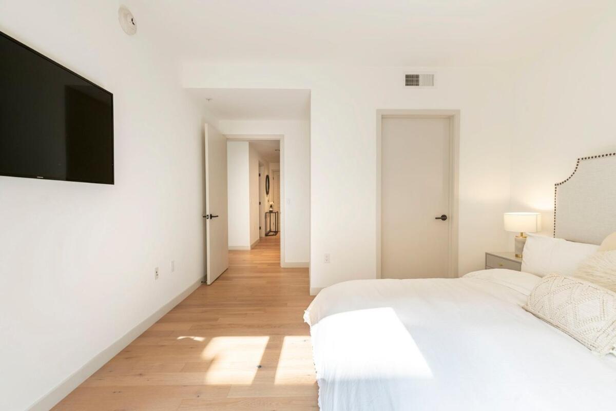2Br Hollywood Luxurious Condo Los Angeles Bagian luar foto
