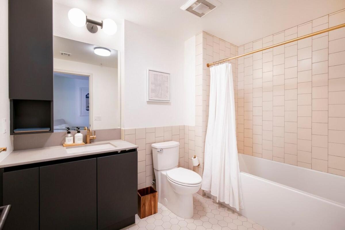 2Br Hollywood Luxurious Condo Los Angeles Bagian luar foto