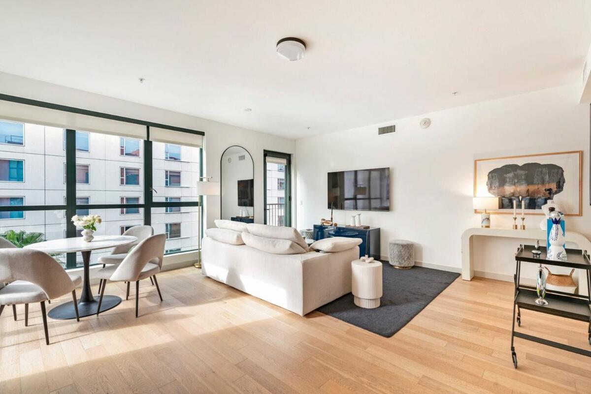 2Br Hollywood Luxurious Condo Los Angeles Bagian luar foto